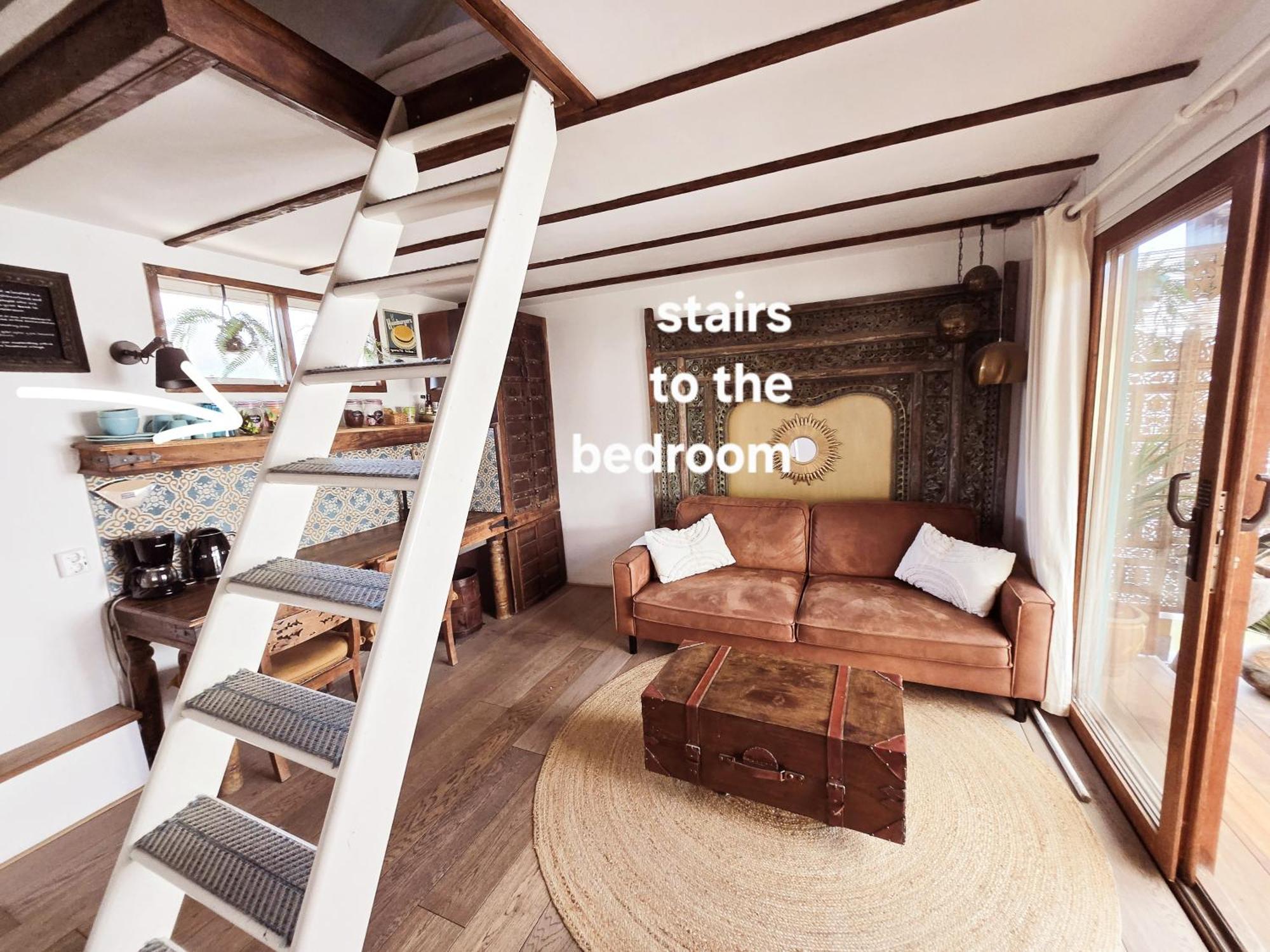 אמסטרדם House Boat Studio With Waterfront Terrace מראה חיצוני תמונה
